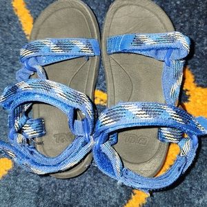 Toddler Teva Size 9 Sandals